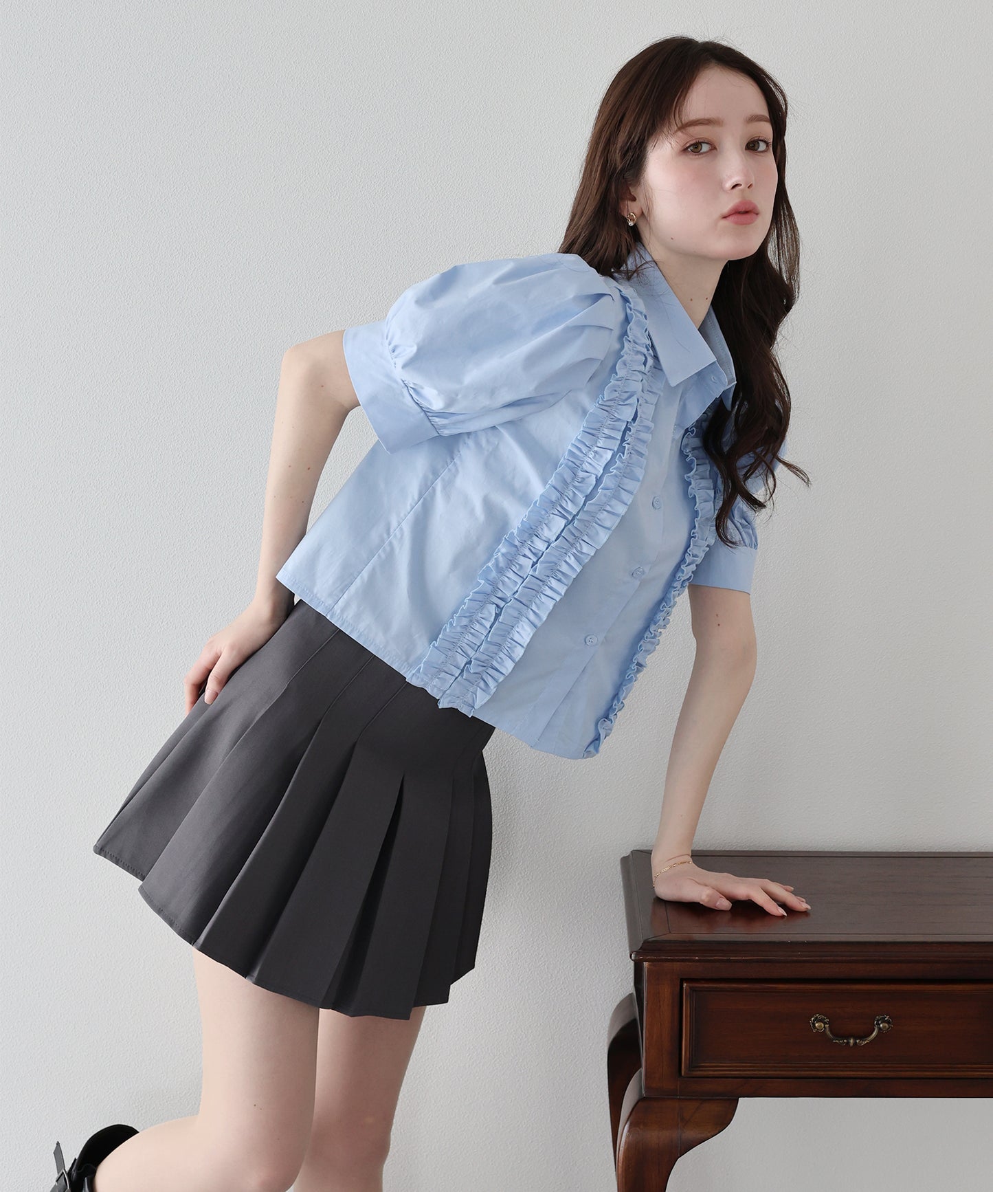 【早割5％OFF】フロントフリル半袖ブラウス【ネコポス】