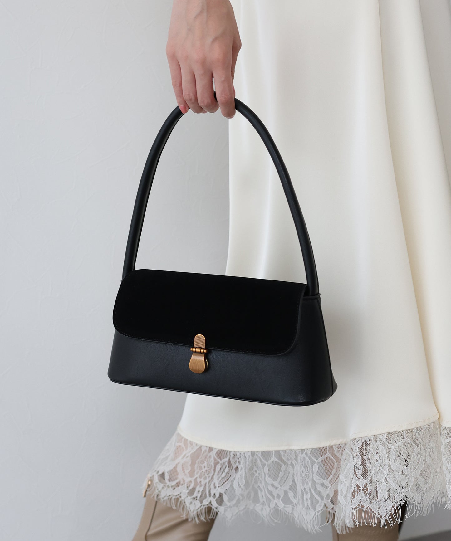 【TIME SALE】スウェードスクエアミニバッグ