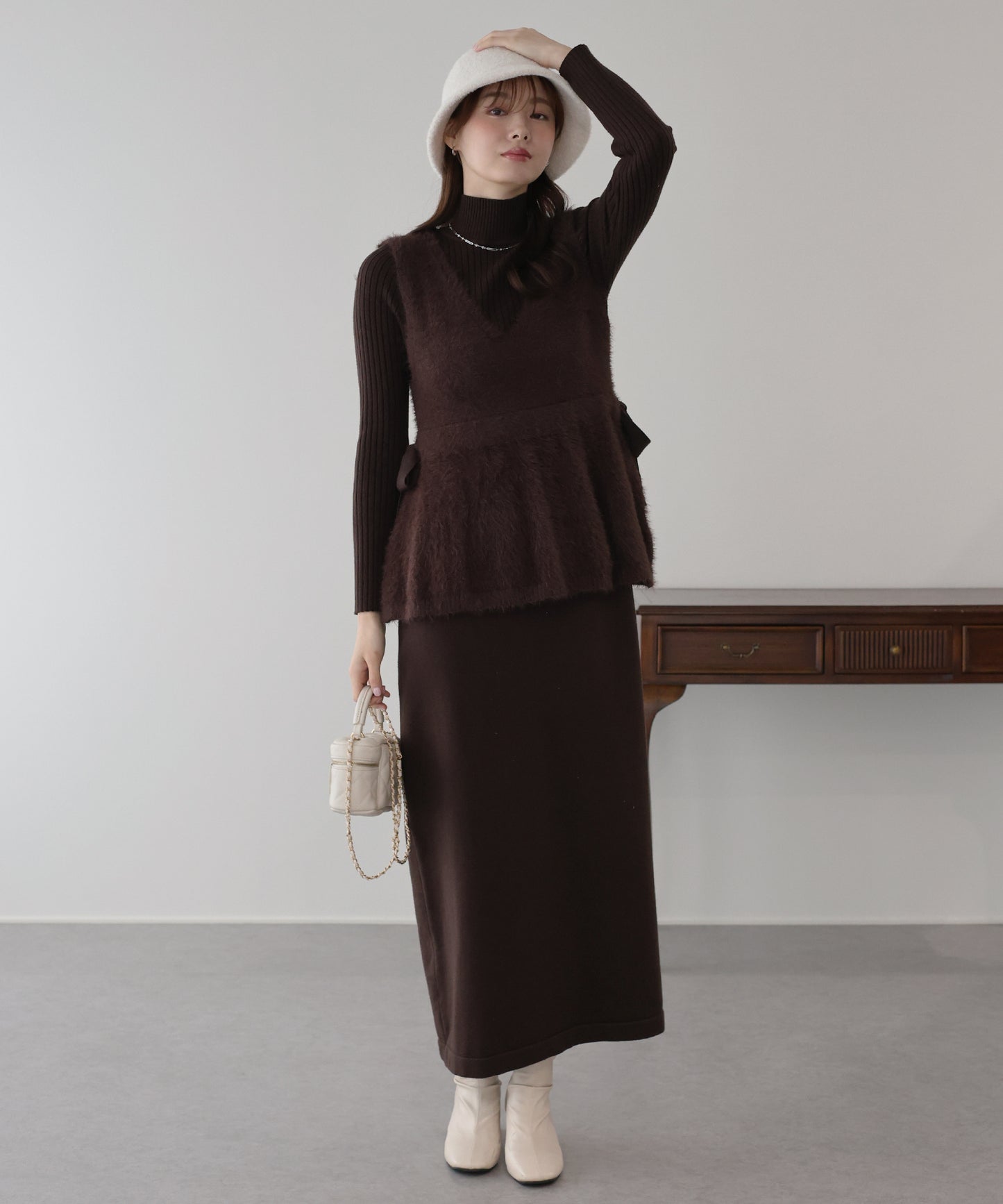 サイドリボンペプラムシャギーベスト＆ニットワンピース セット