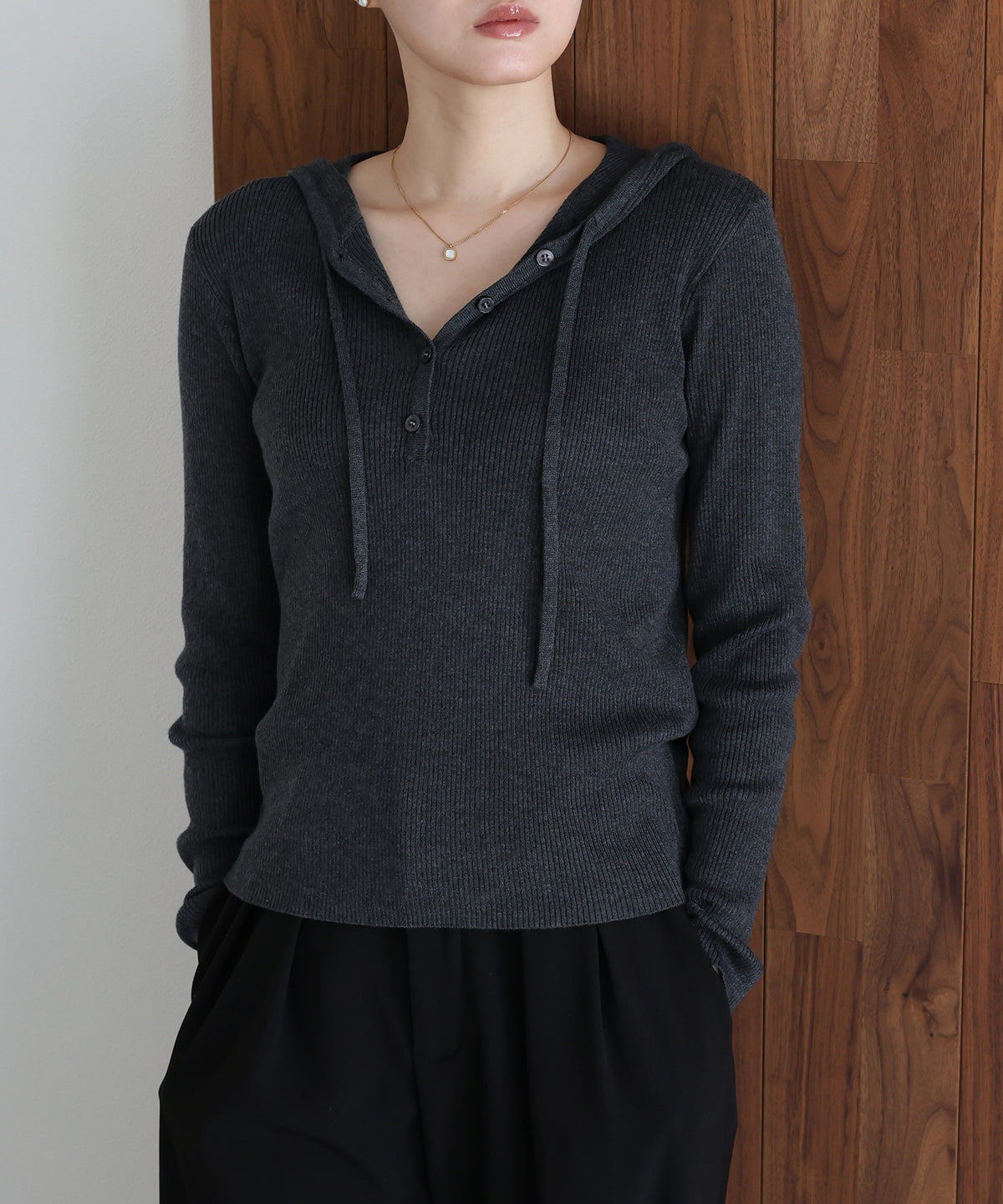 【早割5％OFF】ウール混ヘンリーネックリブニットフーディー