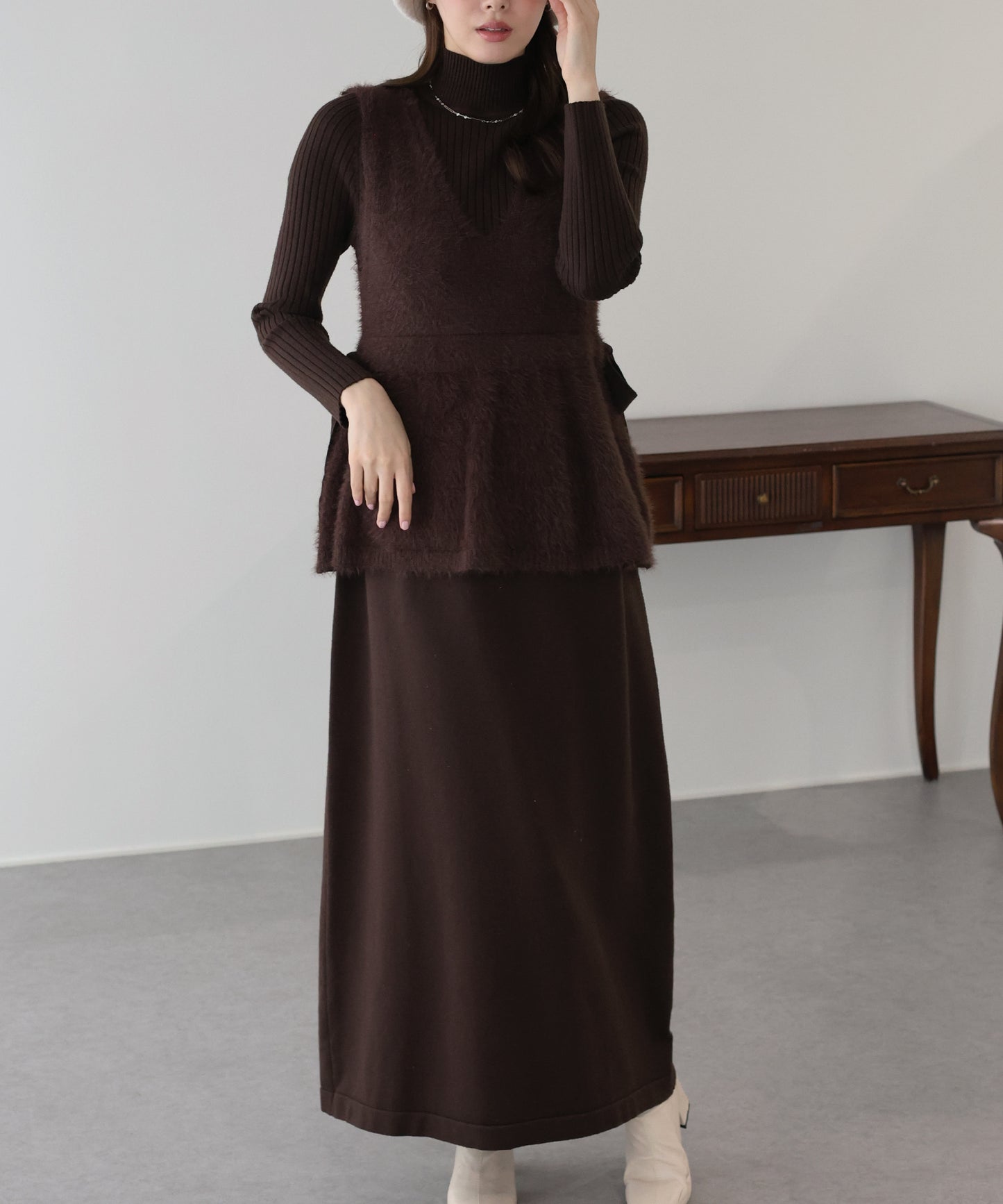 サイドリボンペプラムシャギーベスト＆ニットワンピース セット