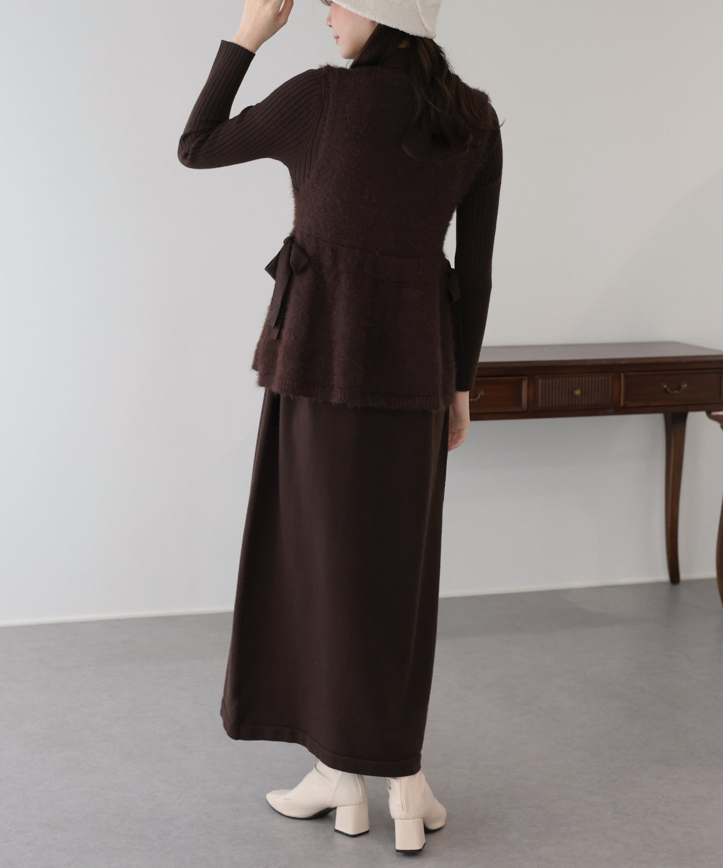 サイドリボンペプラムシャギーベスト＆ニットワンピース セット