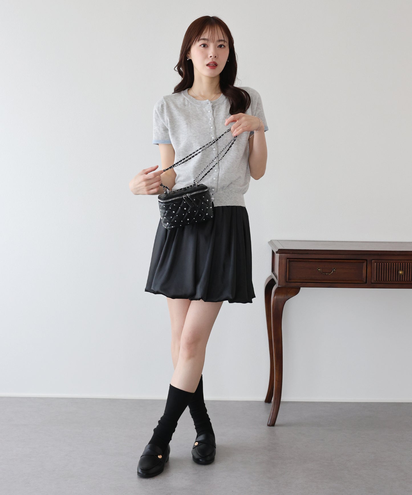 サテンバルーンミニスカート