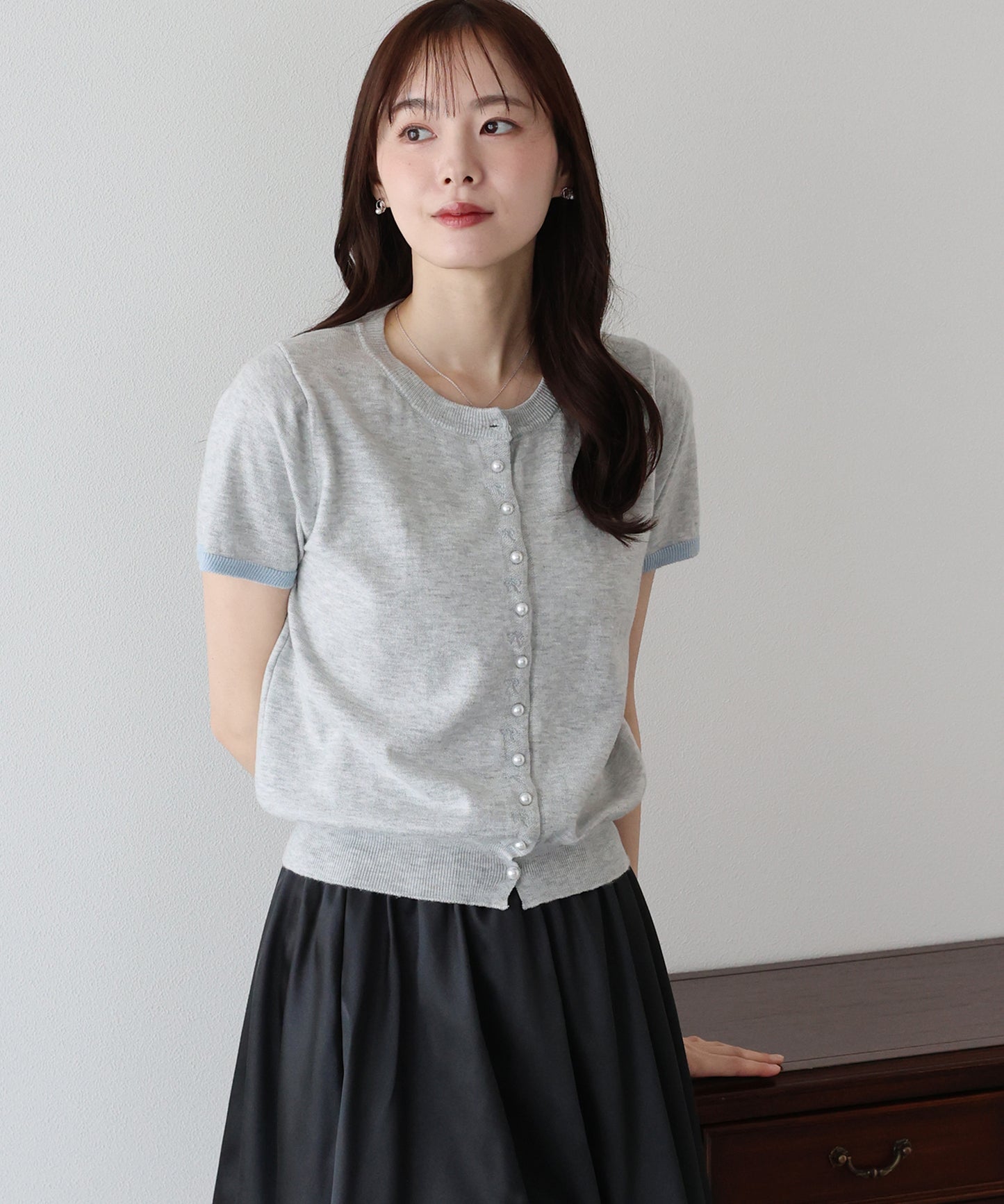 【早割5％OFF】リボン刺繍バイカラーカーディガン