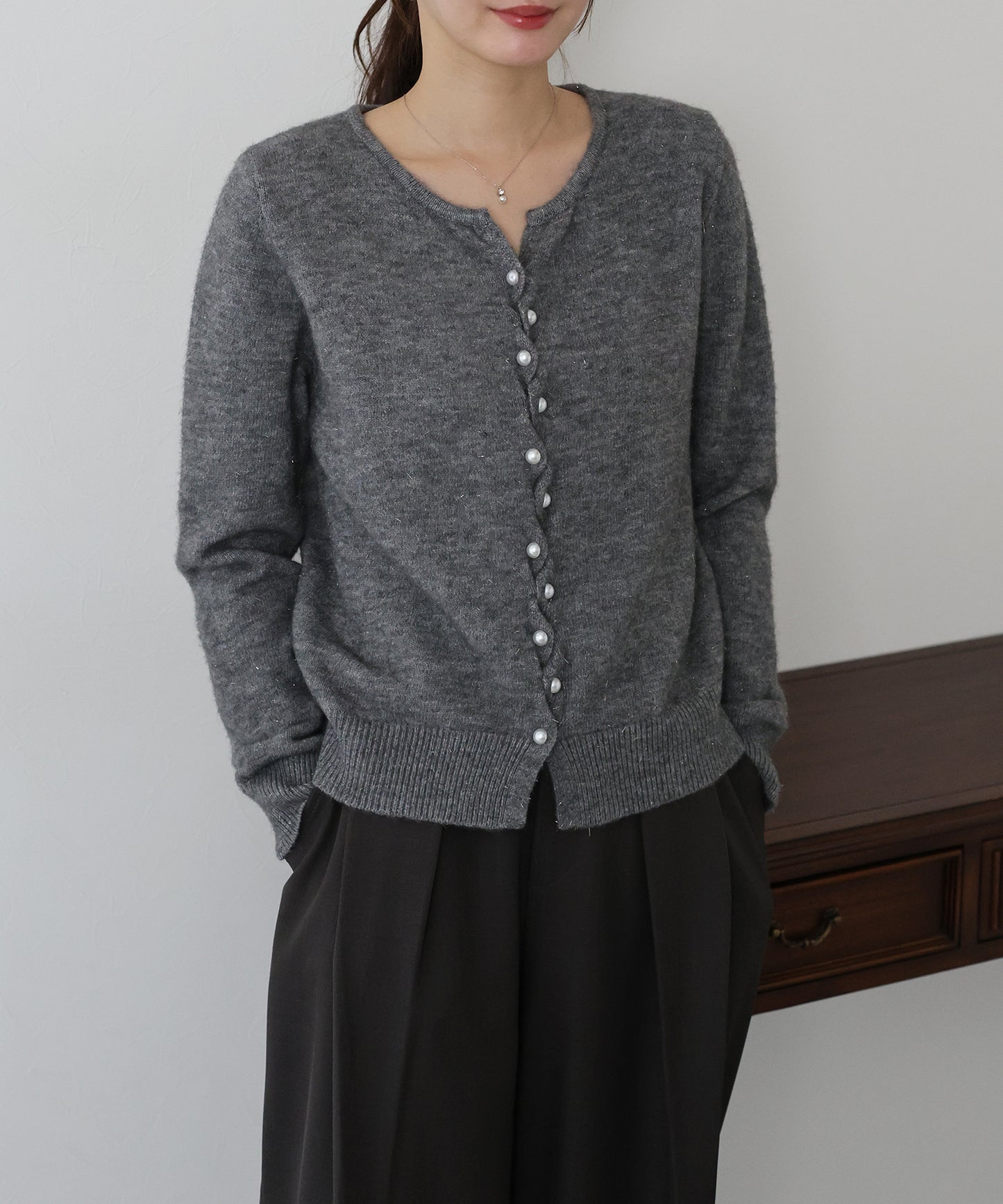 パールボタンラメカーディガン