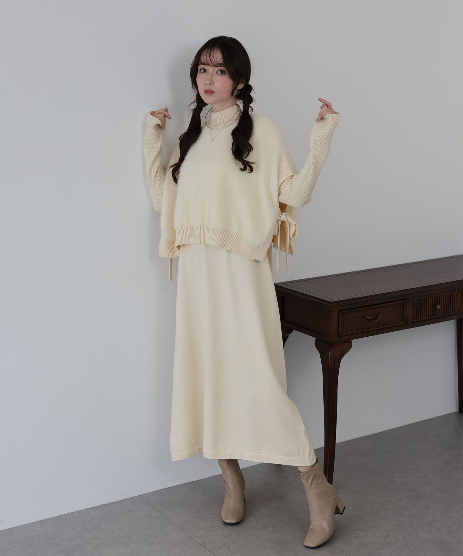 バックリボンケープニットベスト&リブニットワンピース BLUEEAST TIME SALE】選べる2丈・吸湿発熱・リボンケープニットベスト