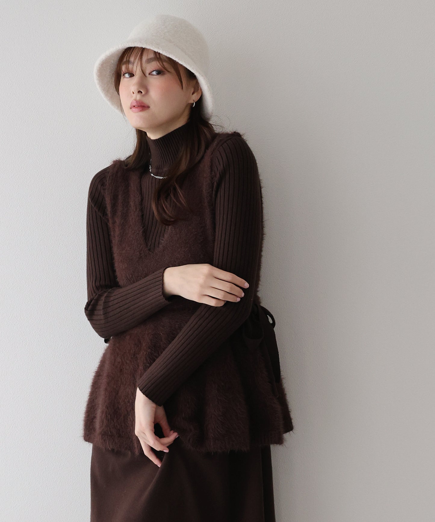 サイドリボンペプラムシャギーベスト＆ニットワンピース セット