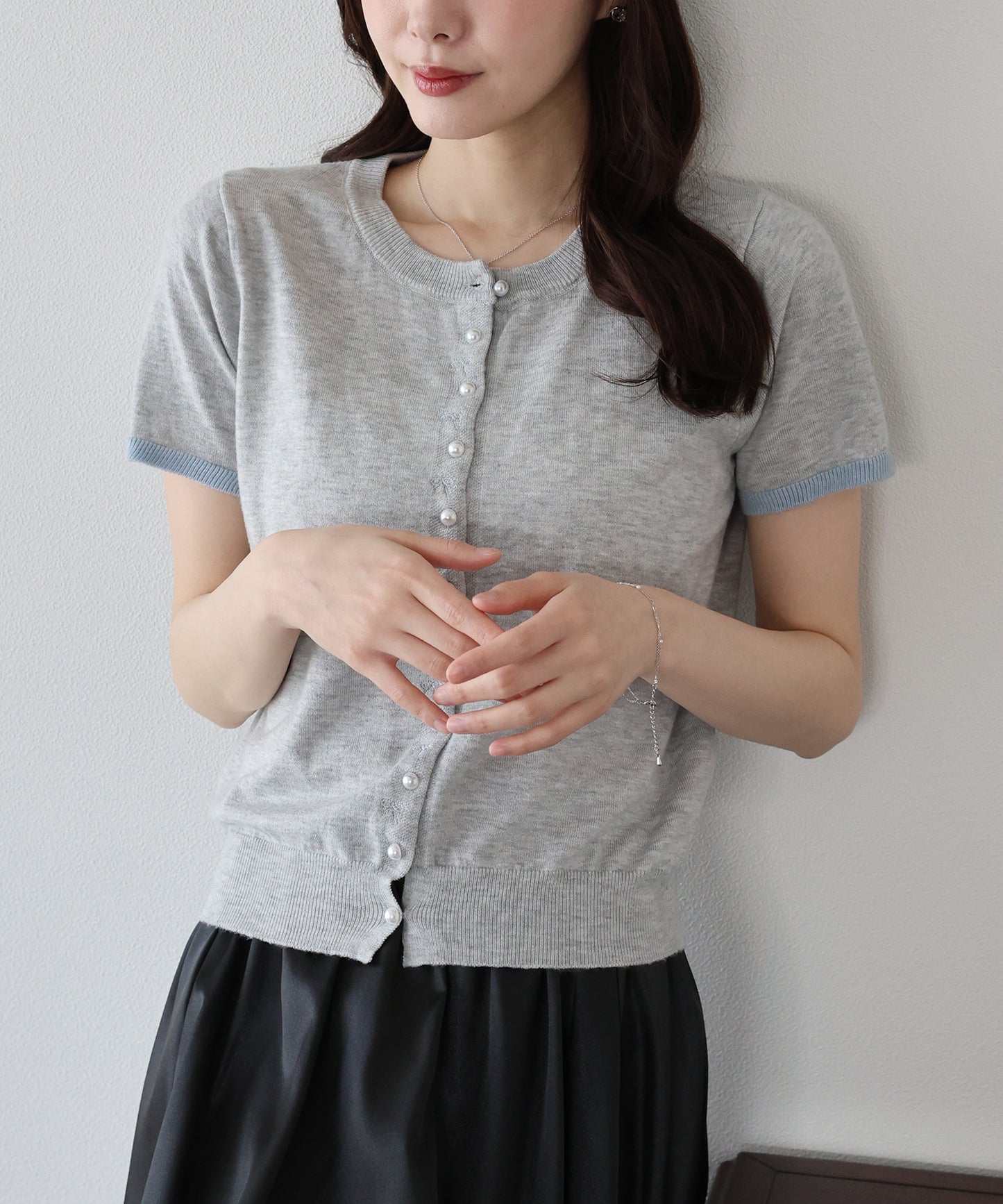 【早割5％OFF】リボン刺繍バイカラーカーディガン