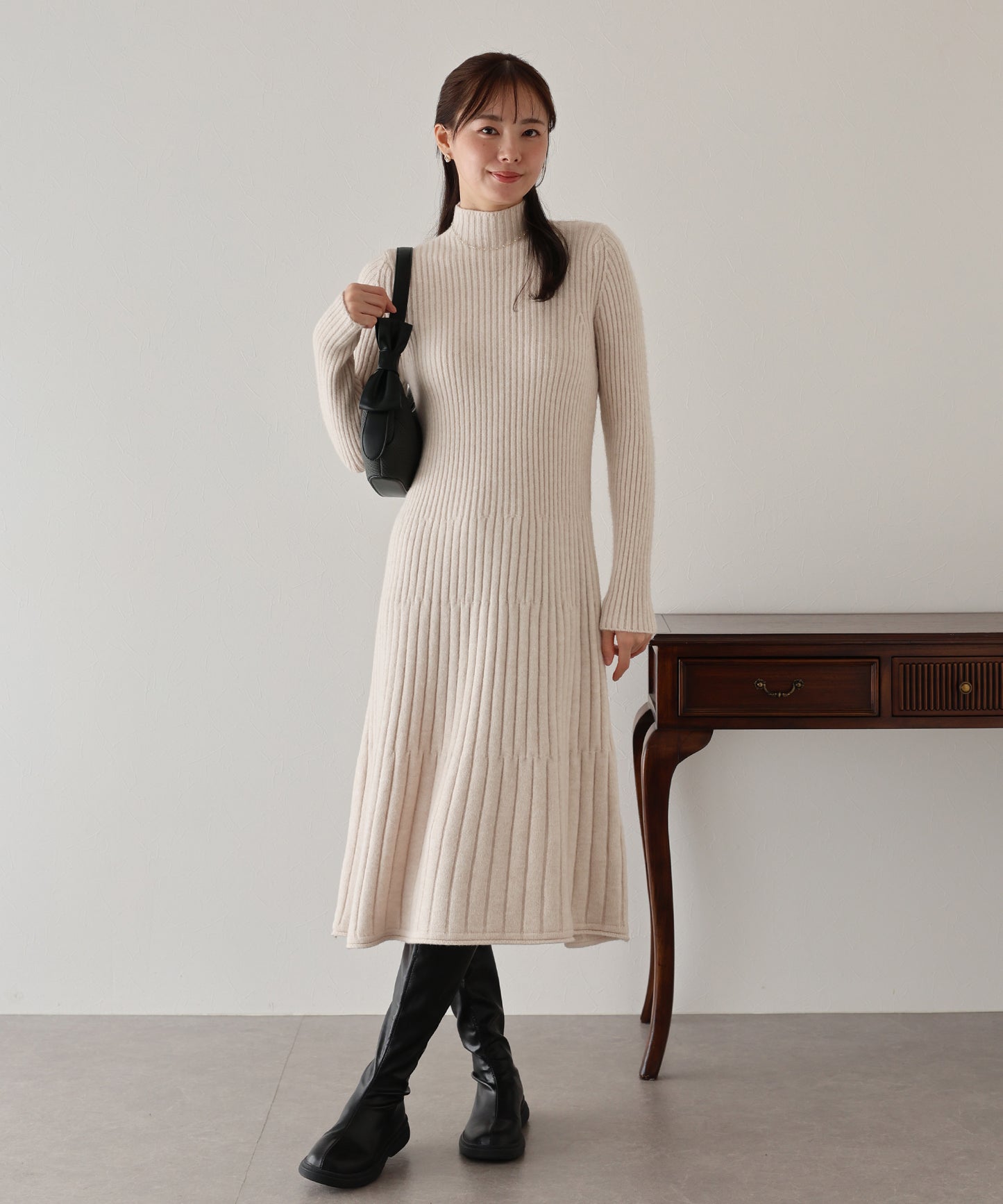 リブニットワンピース