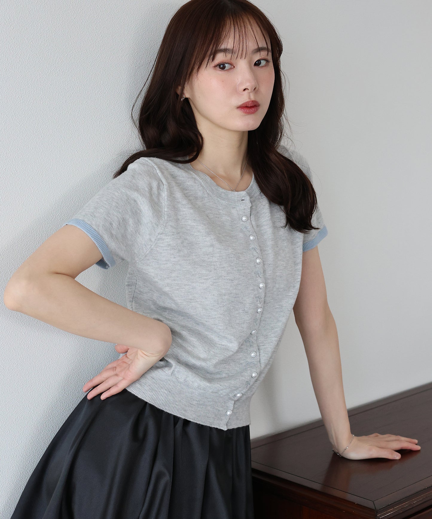 【早割5％OFF】リボン刺繍バイカラーカーディガン