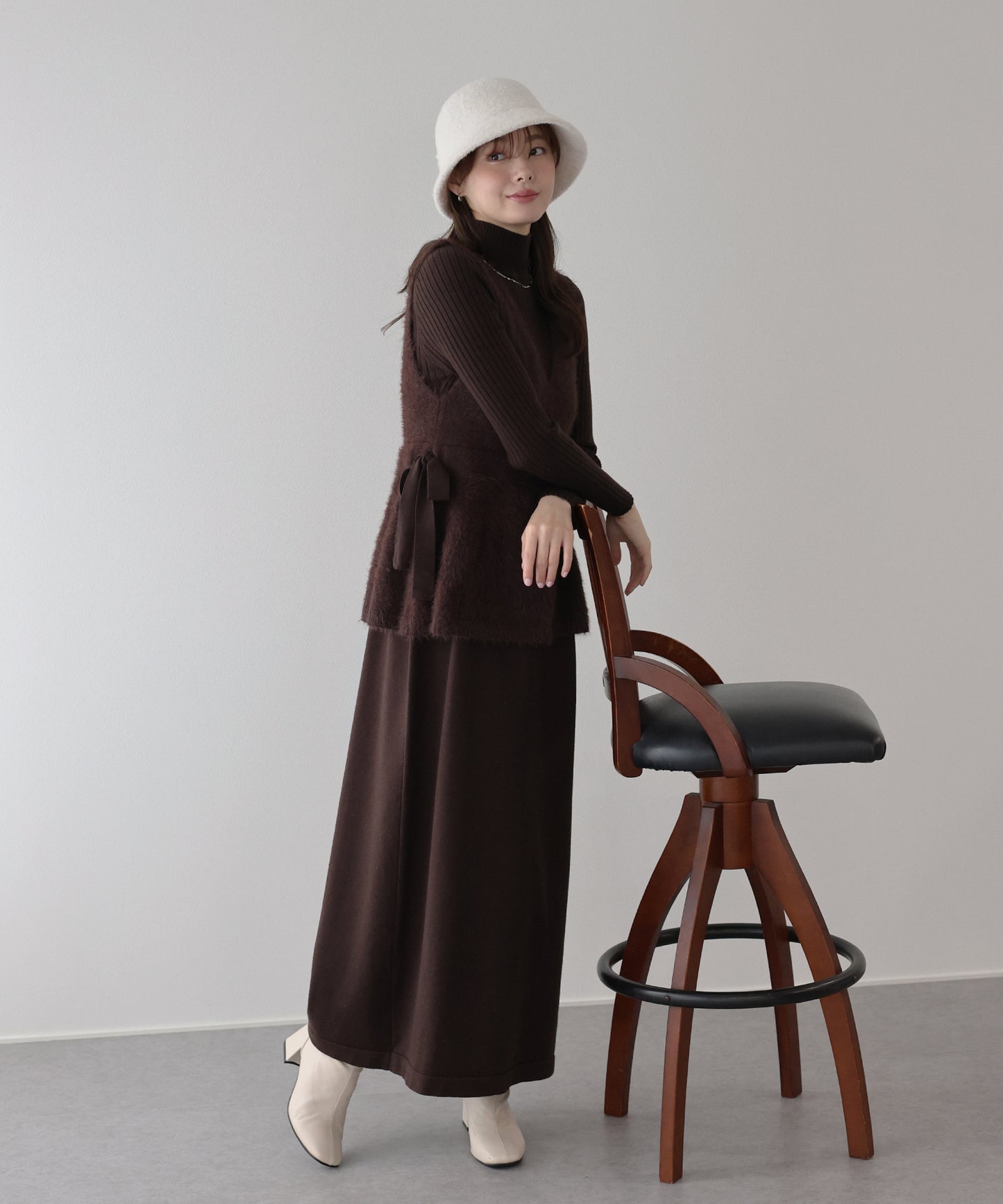 サイドリボンペプラムシャギーベスト＆ニットワンピース セット