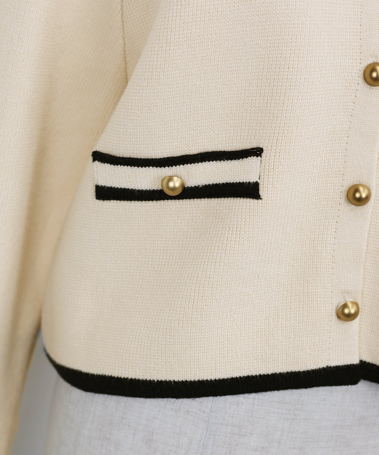 襟付きニットジャケット