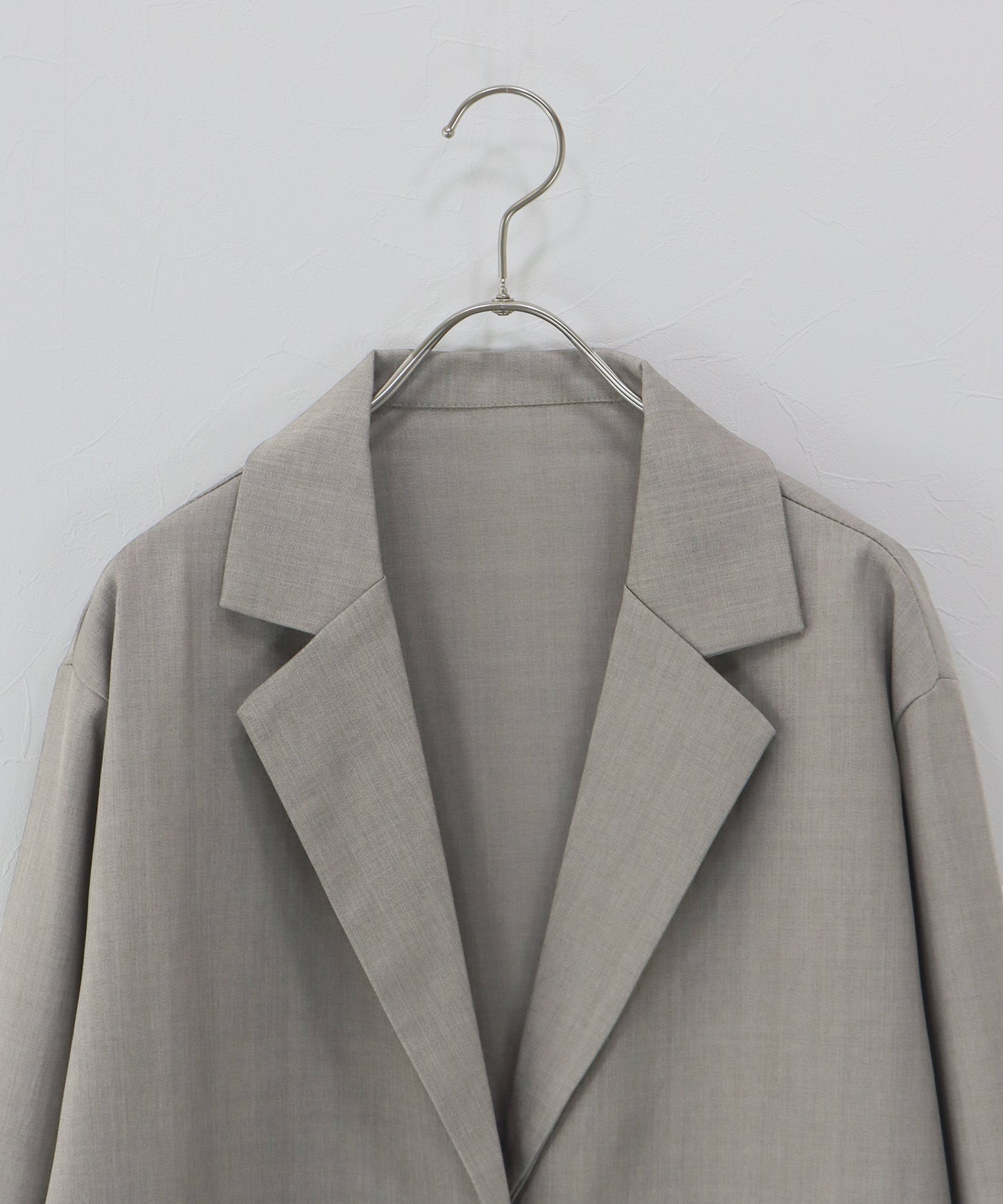 テーラードジャケット×パンツセットアップ