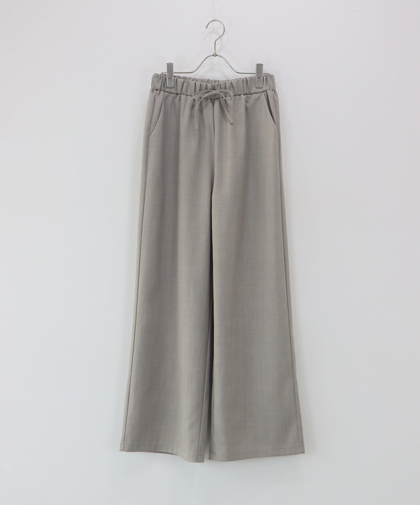 テーラードジャケット×パンツセットアップ