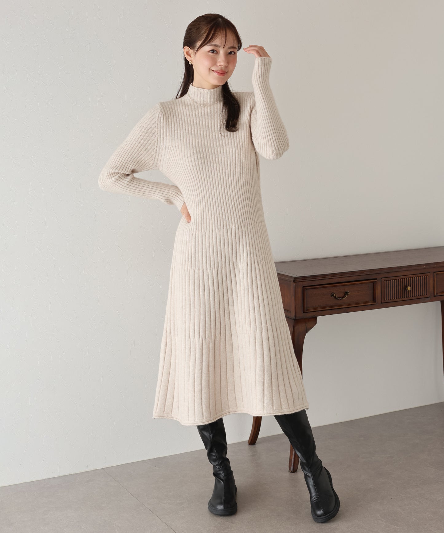 リブニットワンピース