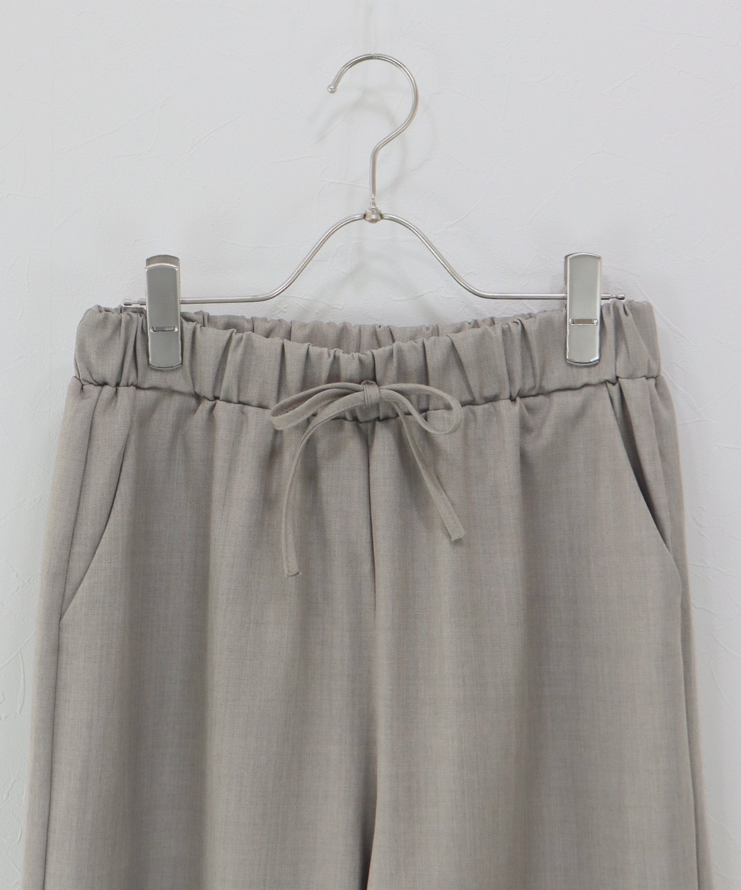 テーラードジャケット×パンツセットアップ