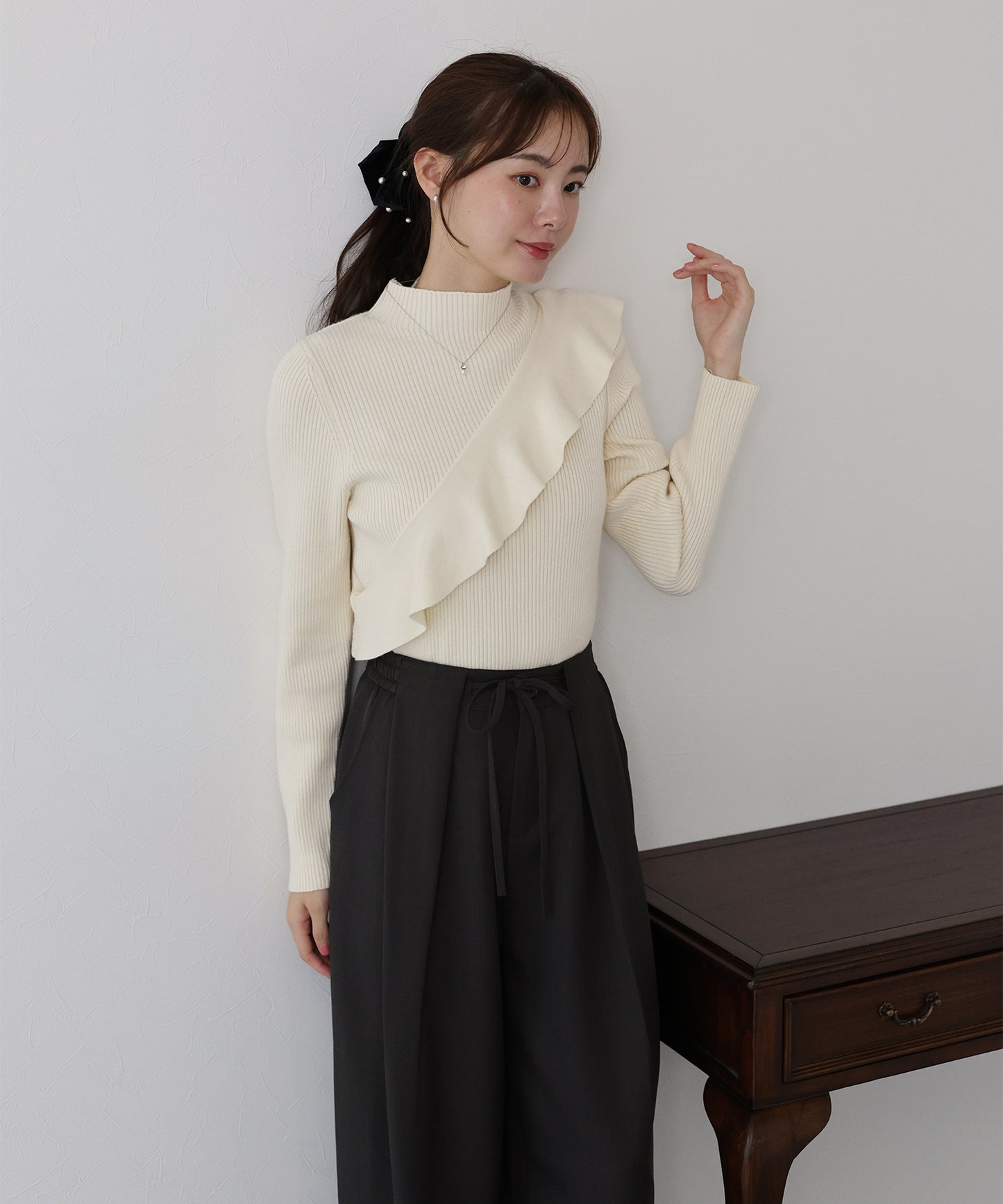 【TIME SALE】アシメフリルリブニット