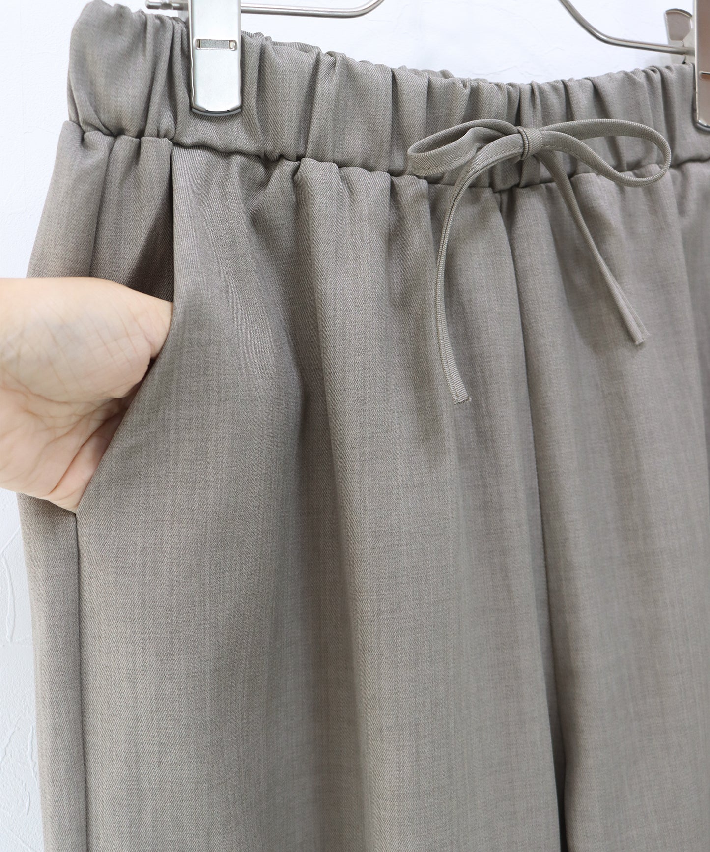 テーラードジャケット×パンツセットアップ