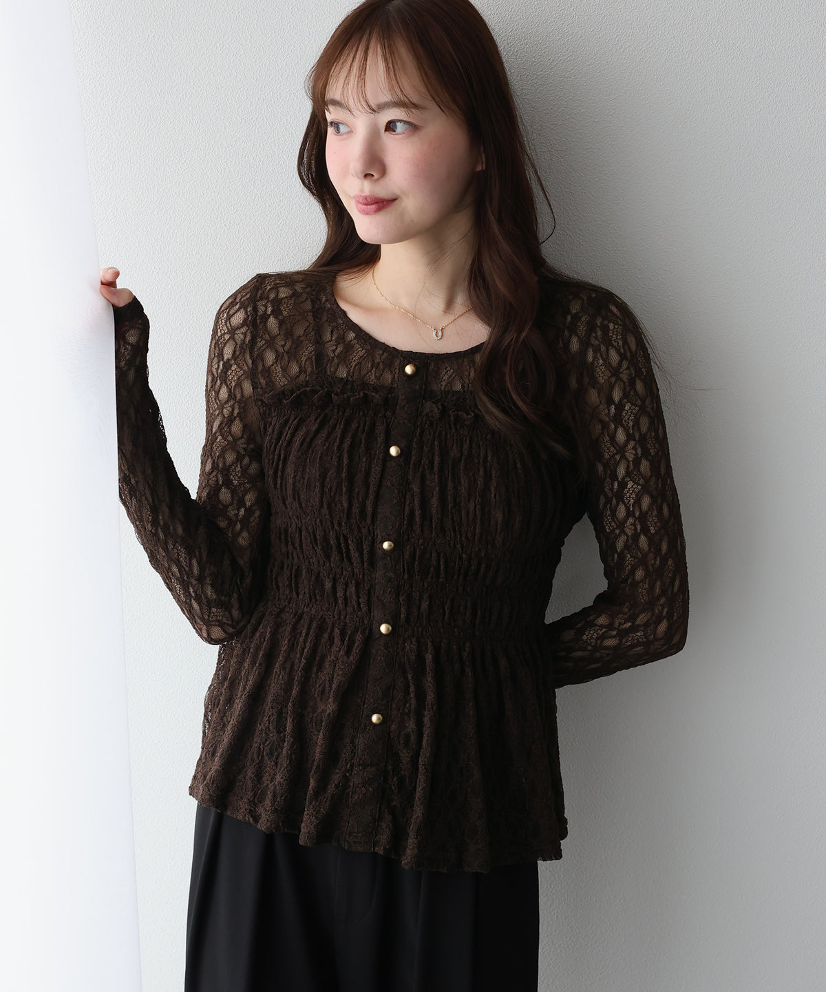 【早割5％OFF】レースペプラムシャーリングトップス【メール便】