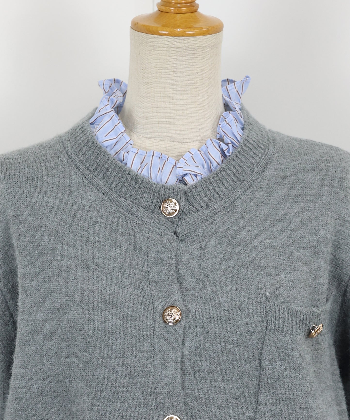 フリルシャツ襟カーディガン