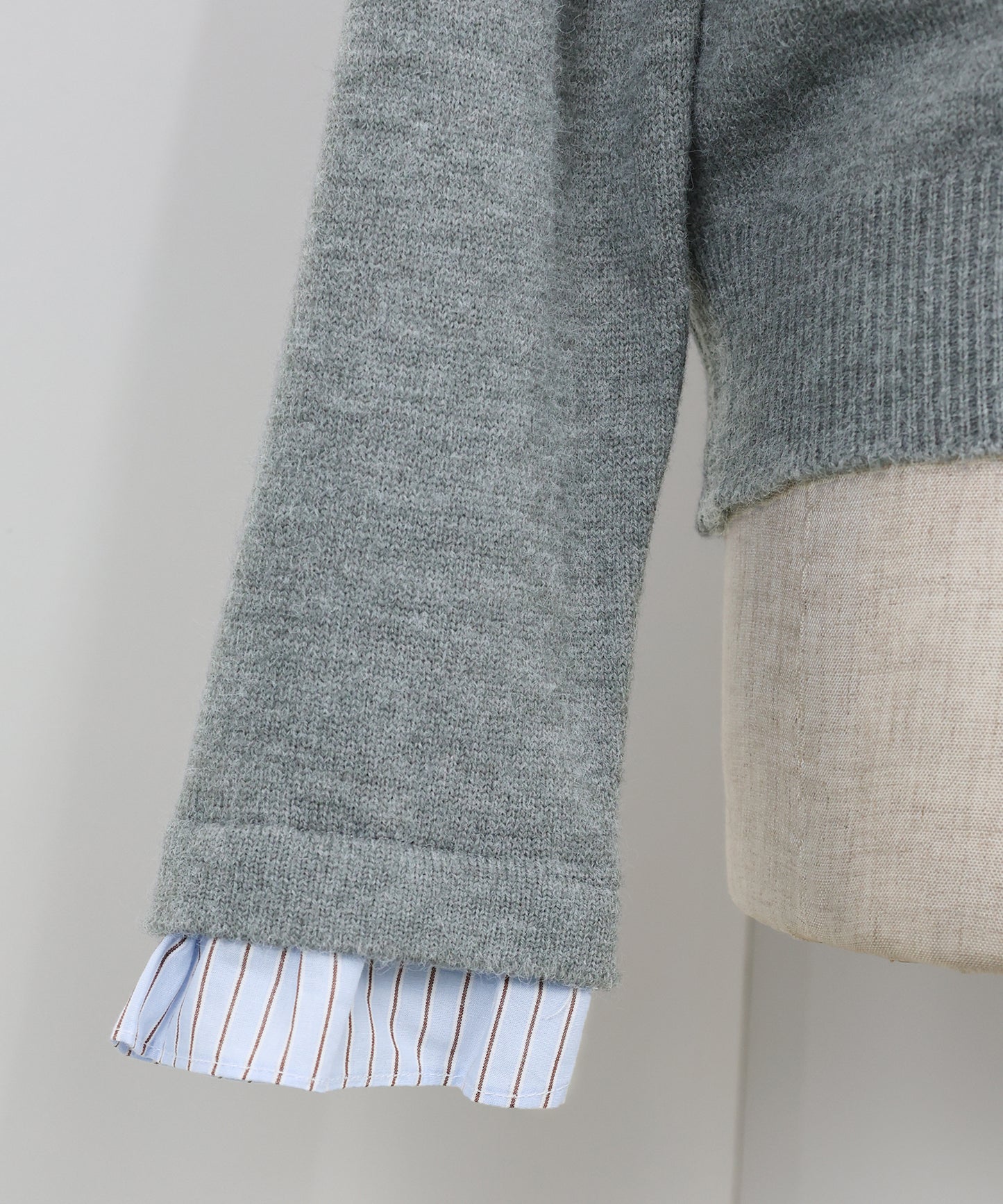 フリルシャツ襟カーディガン