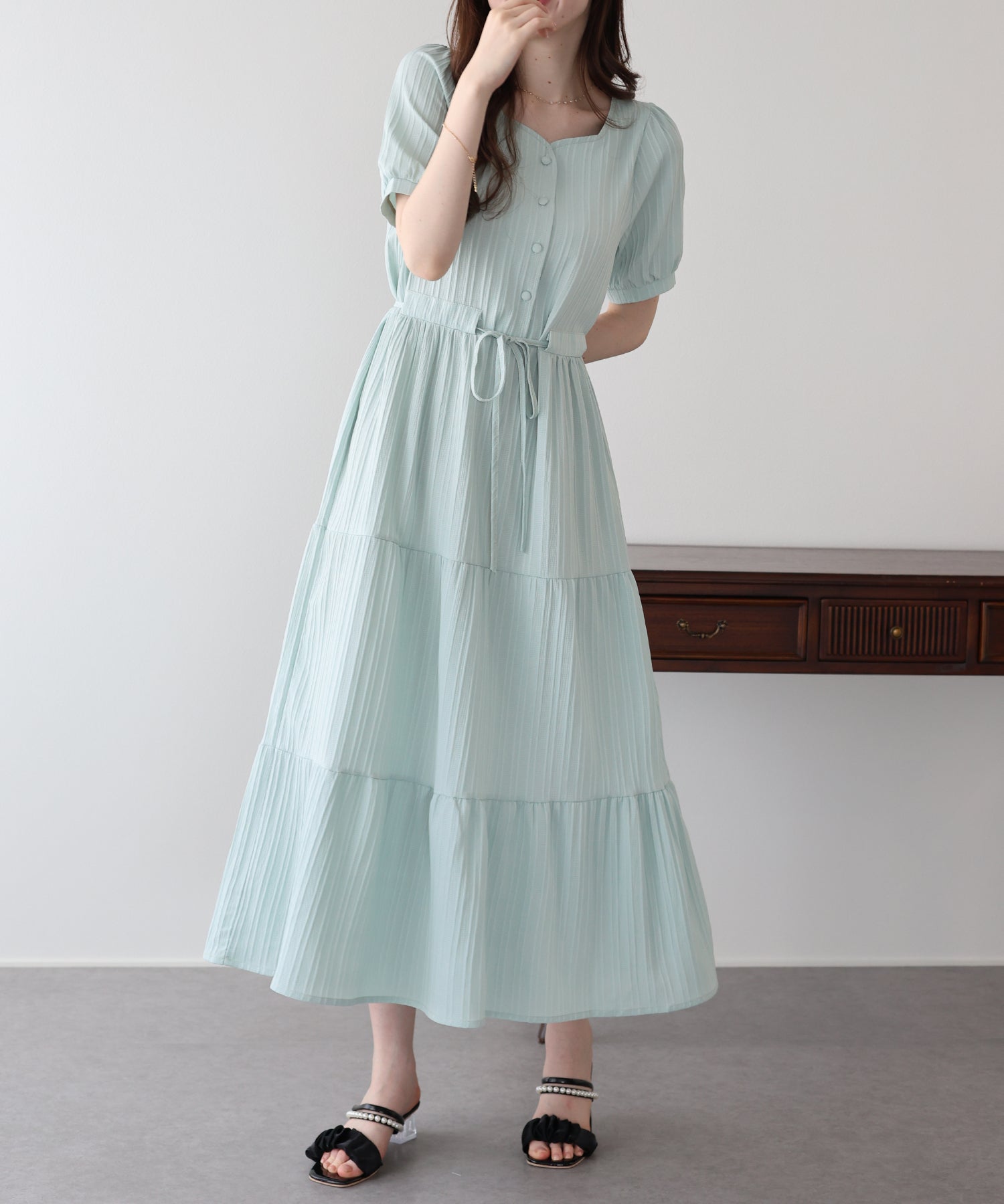 RED VALENTINO ミントグリーン 半袖ワンピース ハートネックティアード半袖ワンピース – BLUE ONLINE