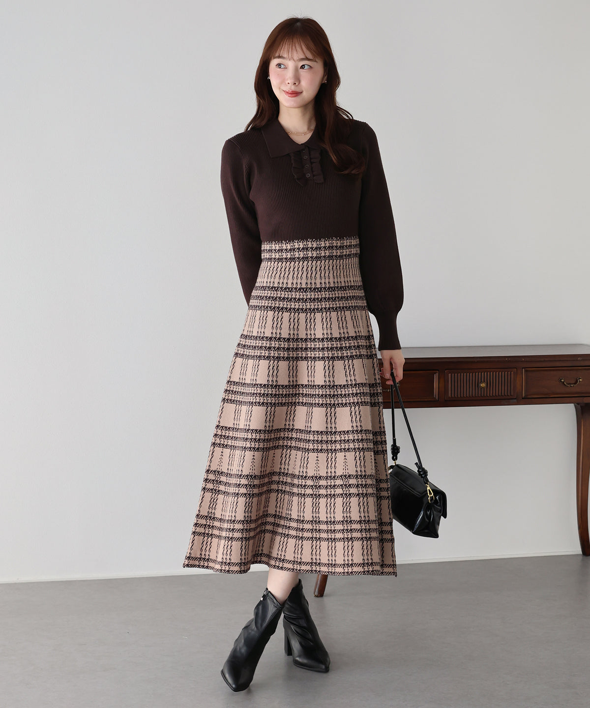 【早割5％OFF】《選べる着丈》ポロカラーフリルニットワンピース