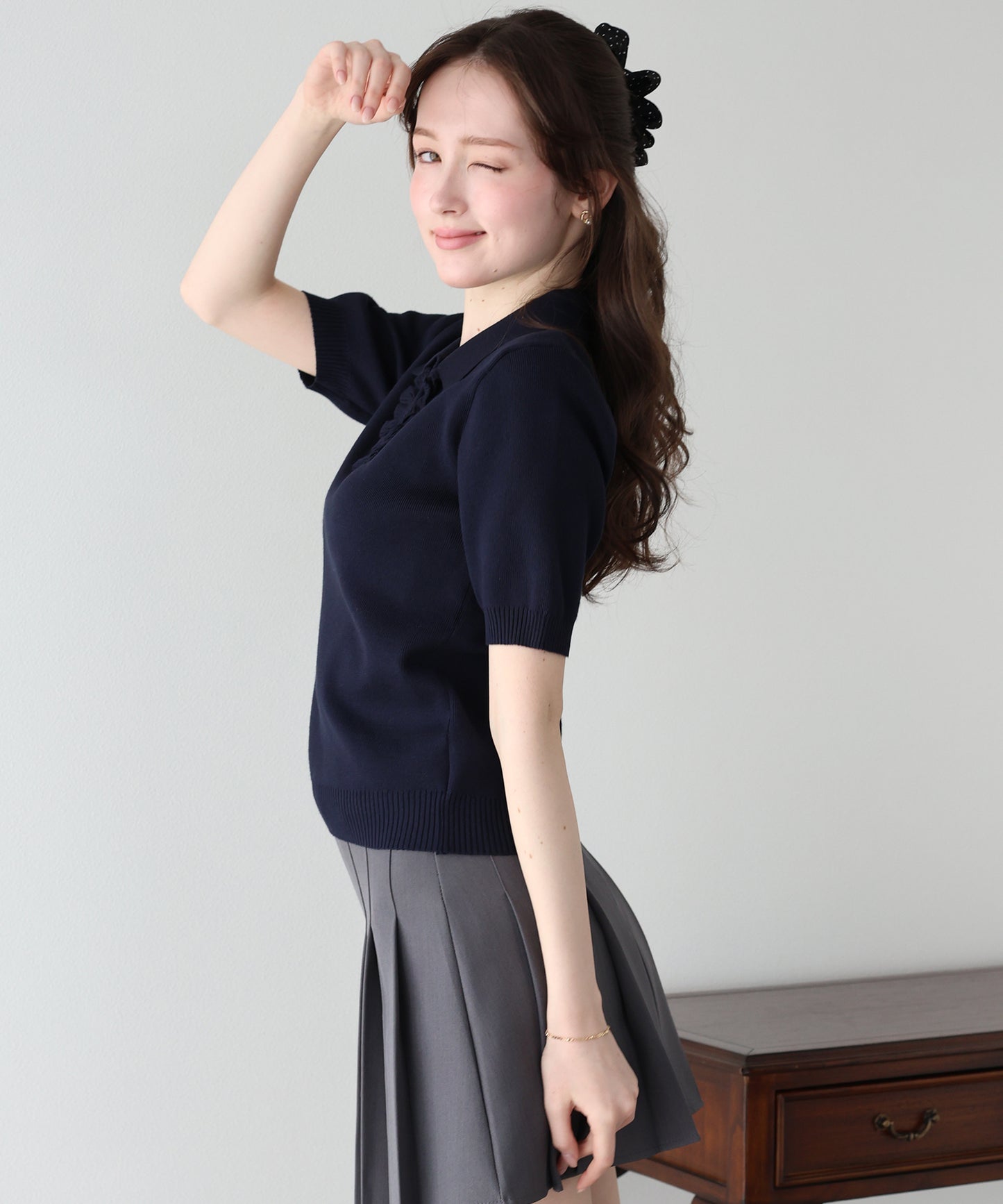 【早割5％OFF】フロントフリルポロニット