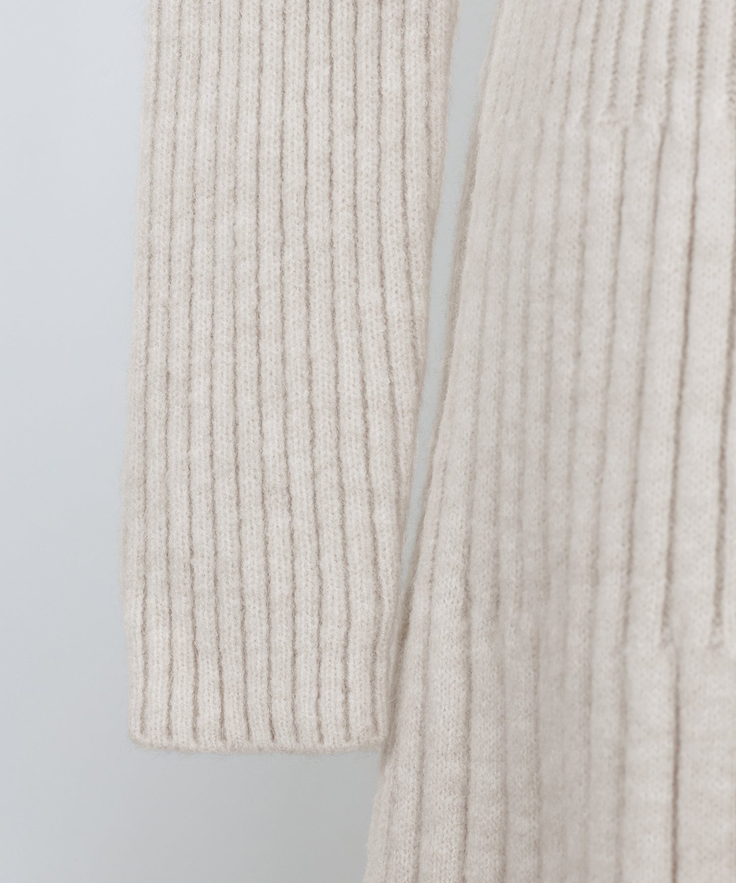 リブニットワンピース