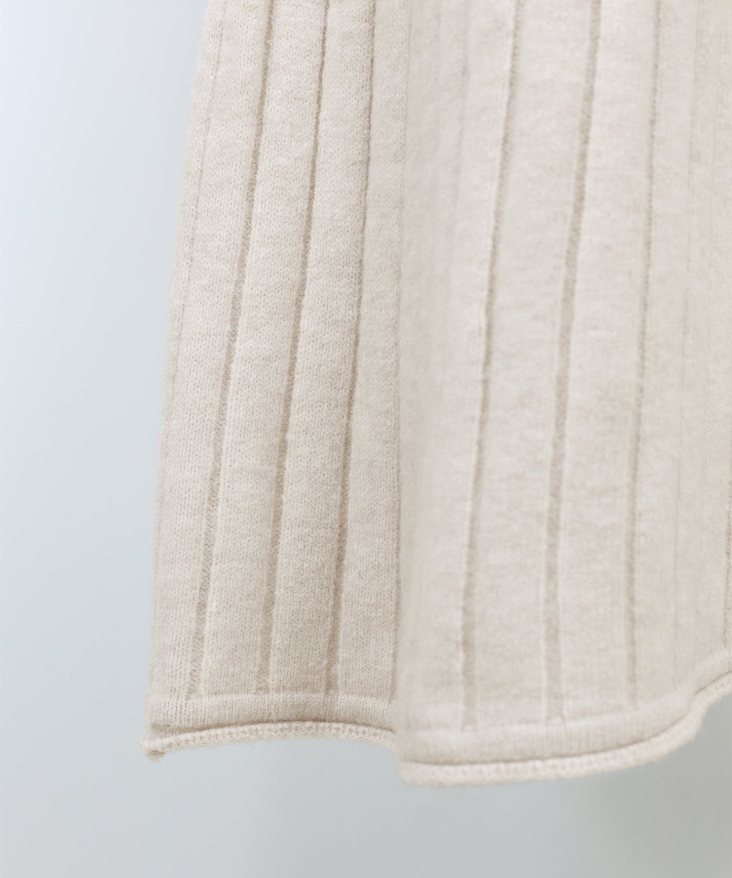 リブニットワンピース