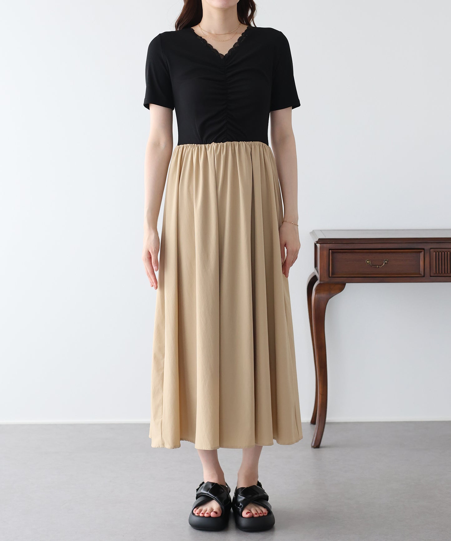 【SALE】フロントシャーリングドッキングワンピース