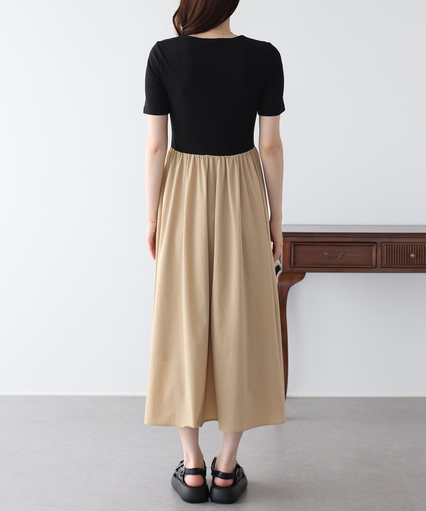 【SALE】フロントシャーリングドッキングワンピース