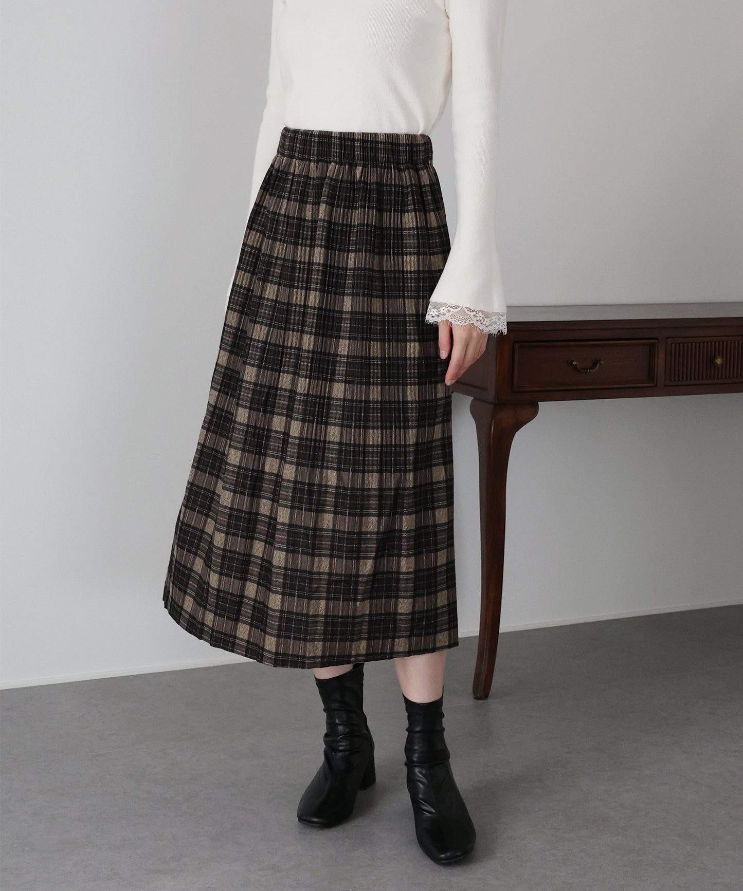 細プリーツチェックスカート