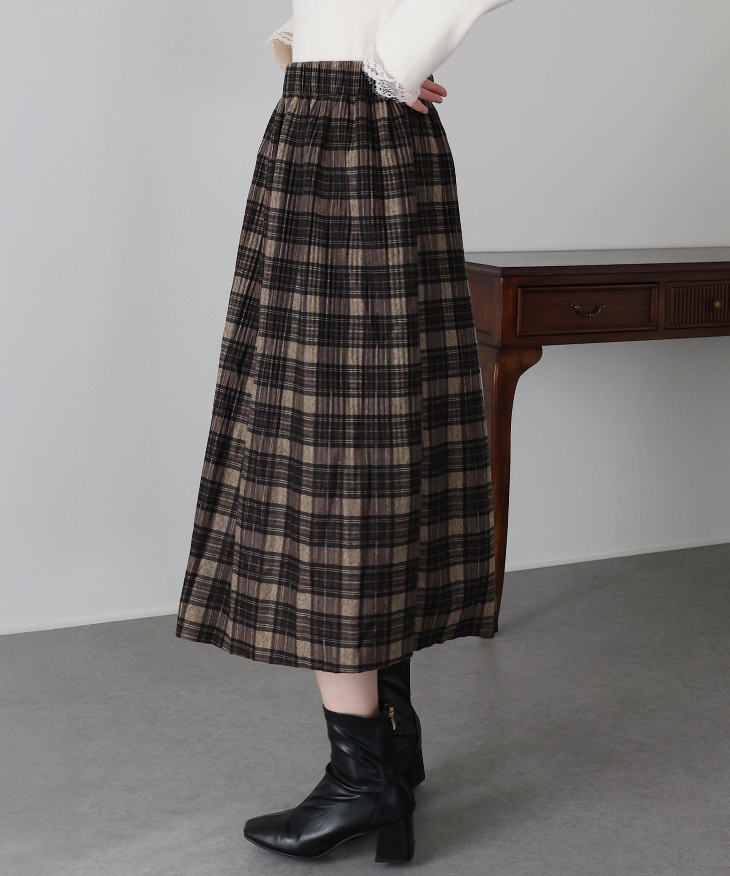 細プリーツチェックスカート