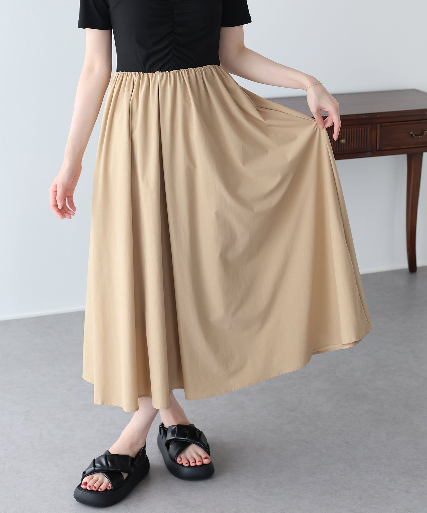 【SALE】フロントシャーリングドッキングワンピース