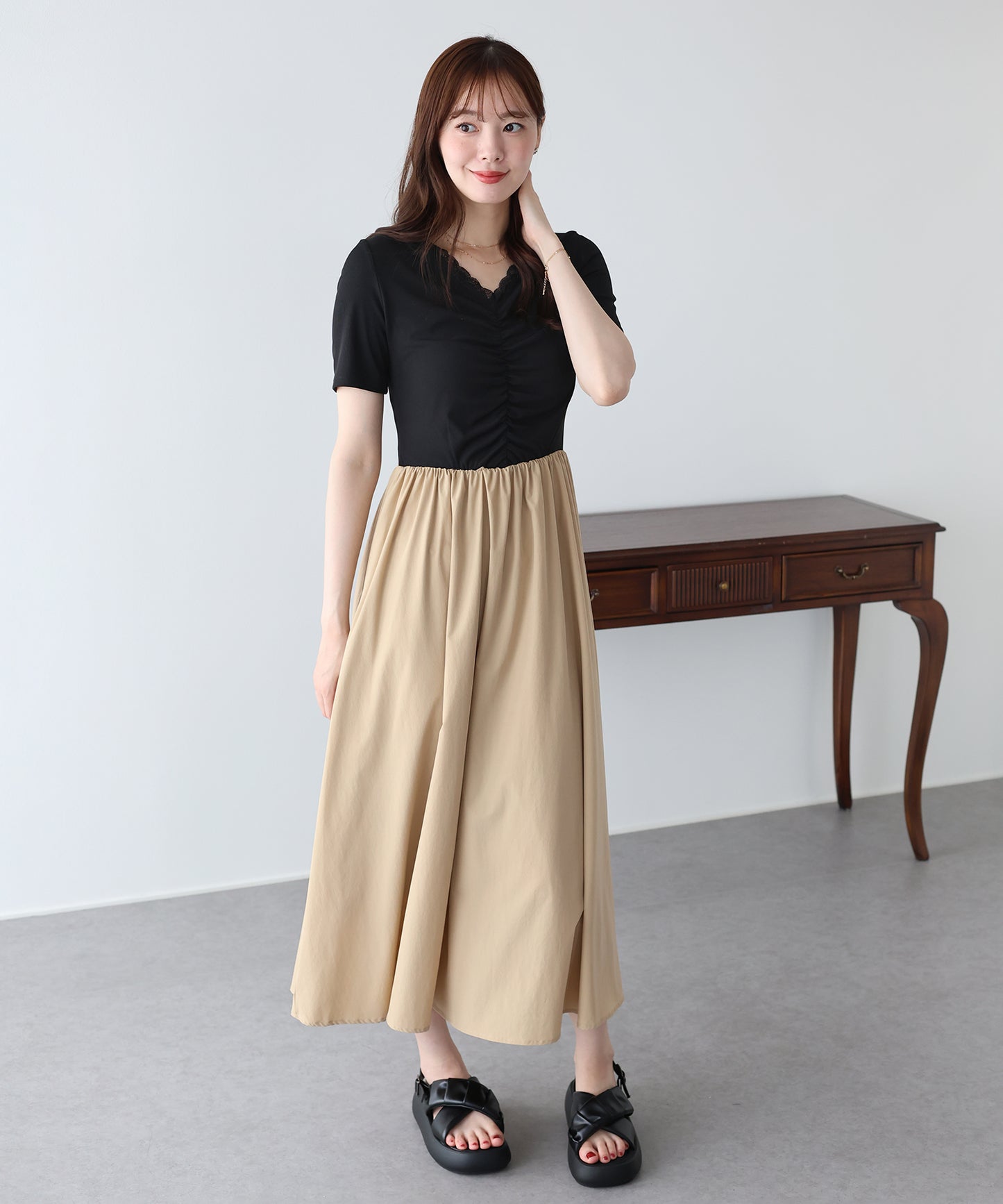 【SALE】フロントシャーリングドッキングワンピース