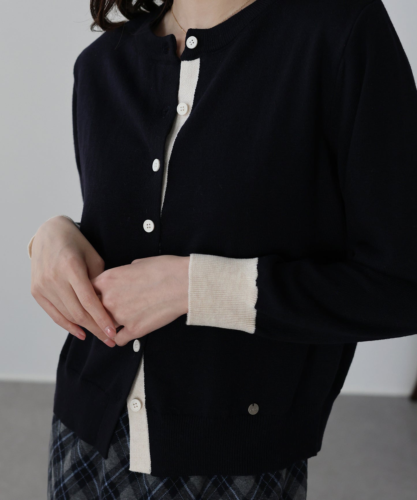 バイカラーカーディガン