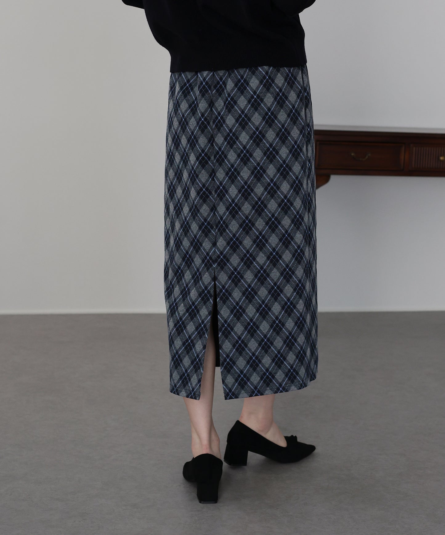チェック柄タイトスカート