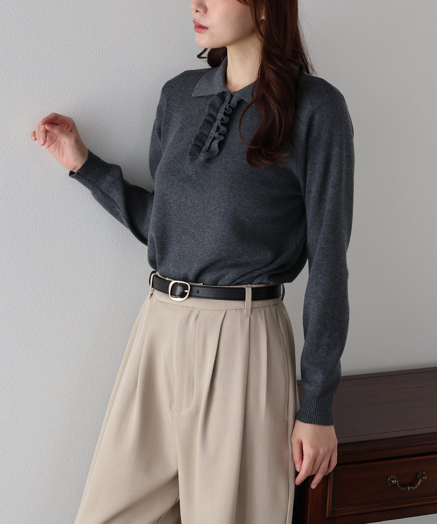 ウール混フロントフリルポロニット