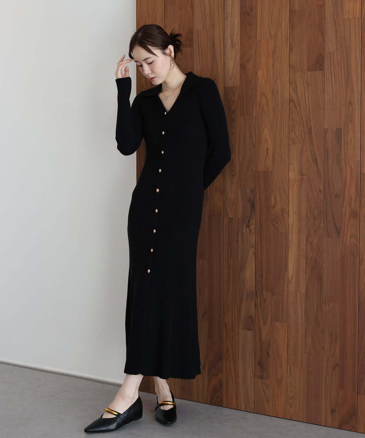 【早割5％OFF】金釦スキッパーリブニットワンピース