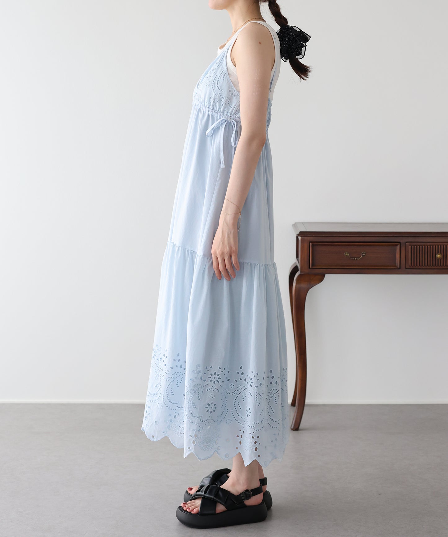 【早割5％OFF】《ショート＆ミディアム選べる着丈》コットンレースサイドリボンキャミワンピース