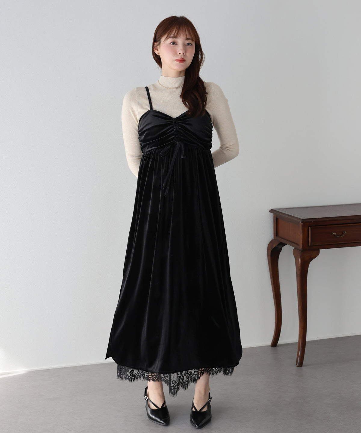 【早割5％OFF】レースベロアキャミワンピース