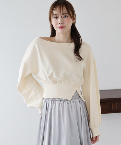 オフショルダースウェット