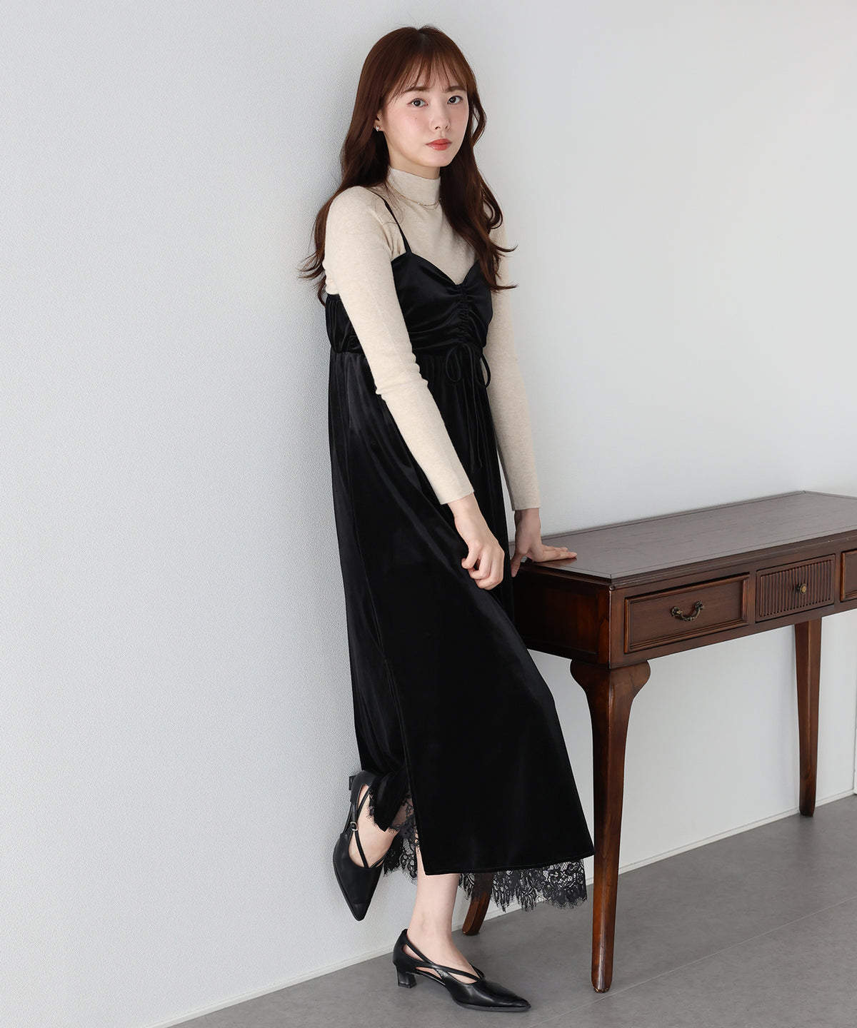 【早割5％OFF】レースベロアキャミワンピース