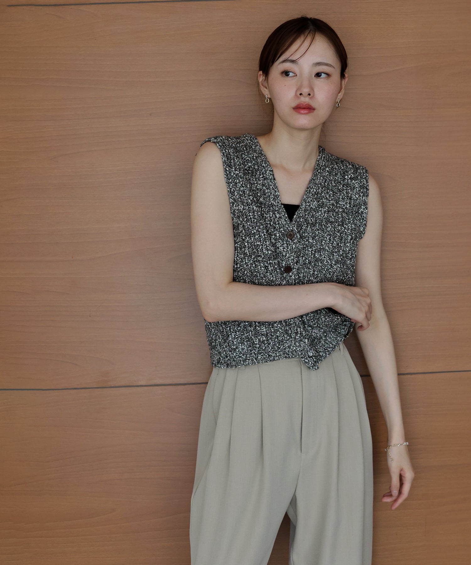 TIME SALE】Vネックサマーニットベスト[J by blue] – BLUE ONLINE