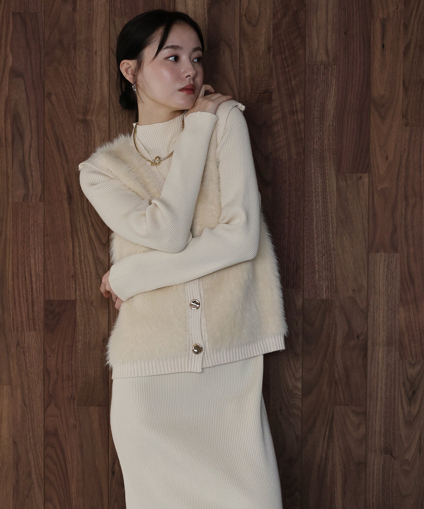 【早割5％OFF】シャギーベスト＆ニットワンピースセットアップ