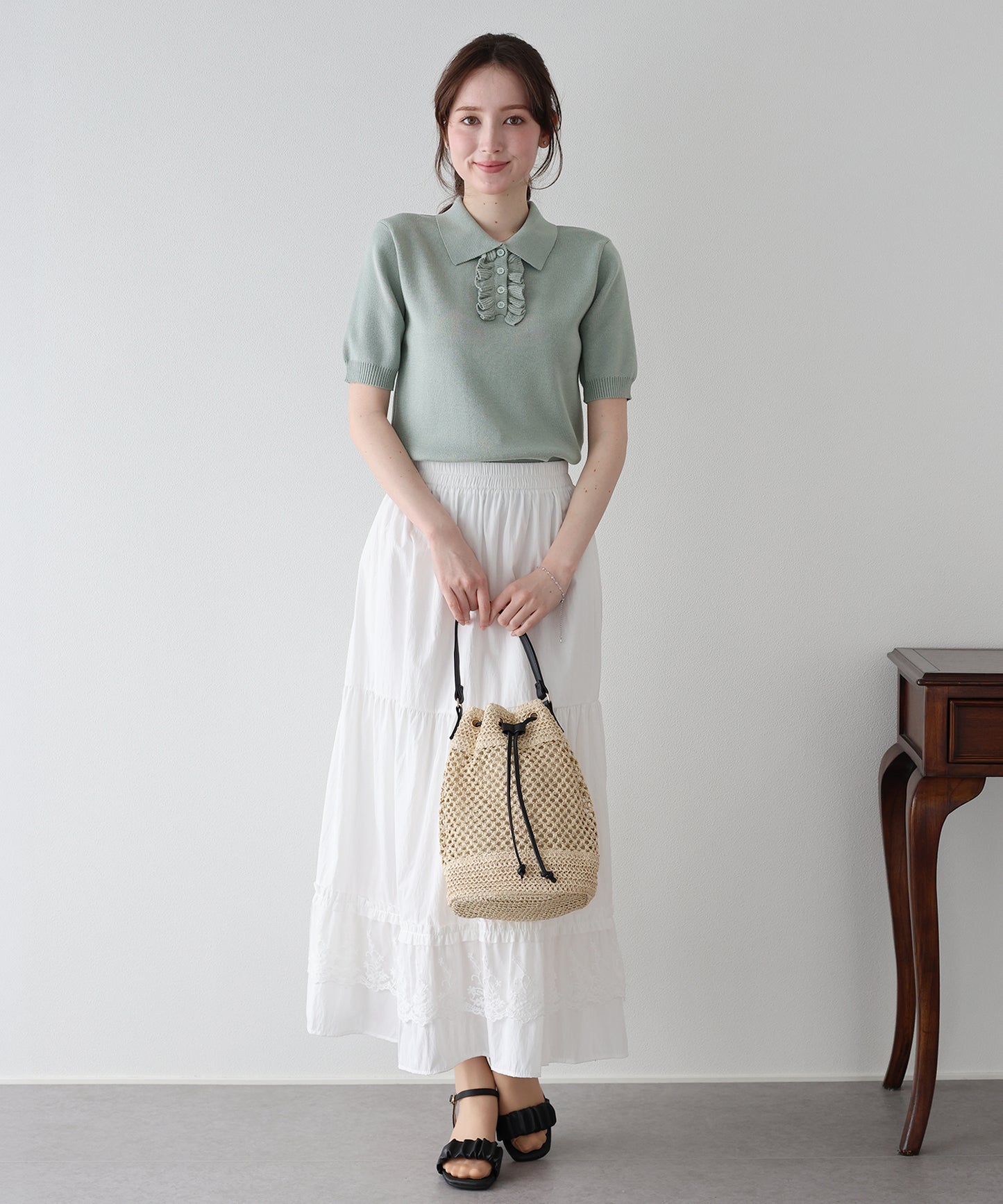 【早割5％OFF】フロントフリルポロニット