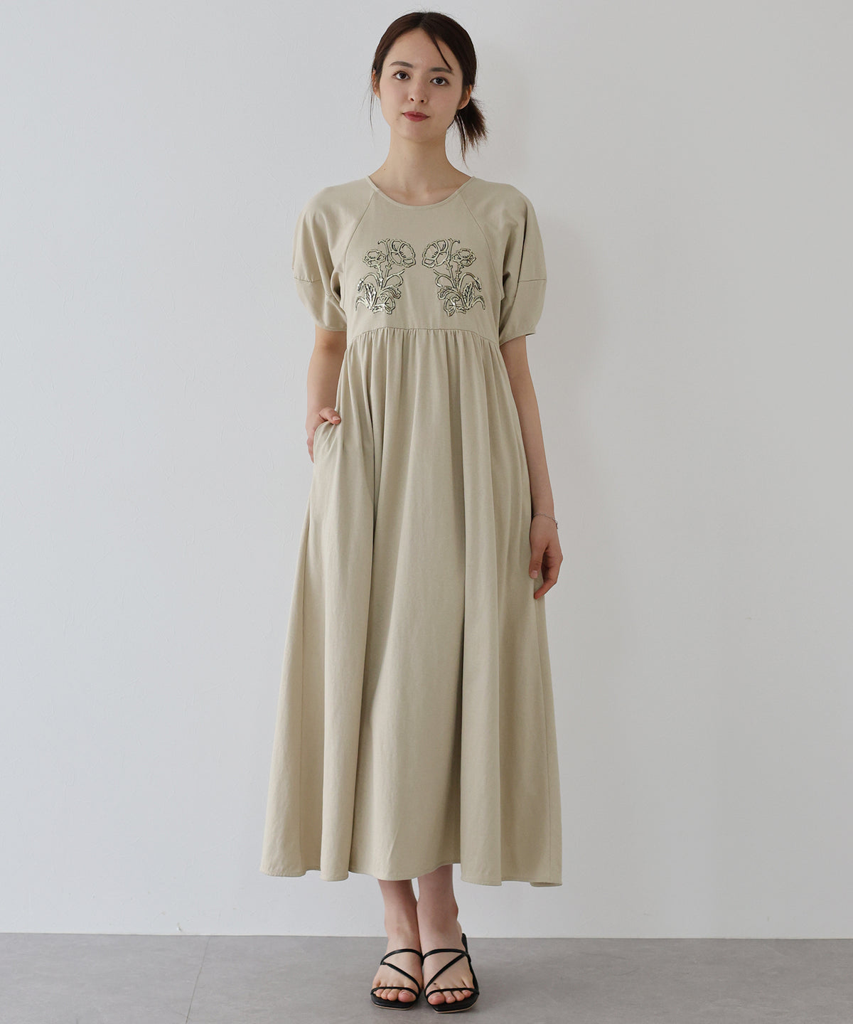 SALE】スパンコール刺繍カットソーワンピース[J by blue] – BLUE ONLINE