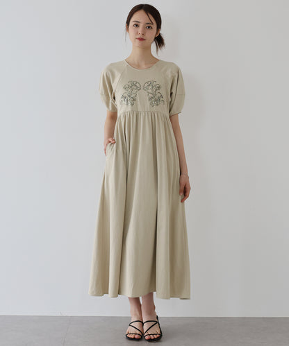 【新商品限定5％OFF（火）】 スパンコール刺繍カットソーワンピース[J by blue]