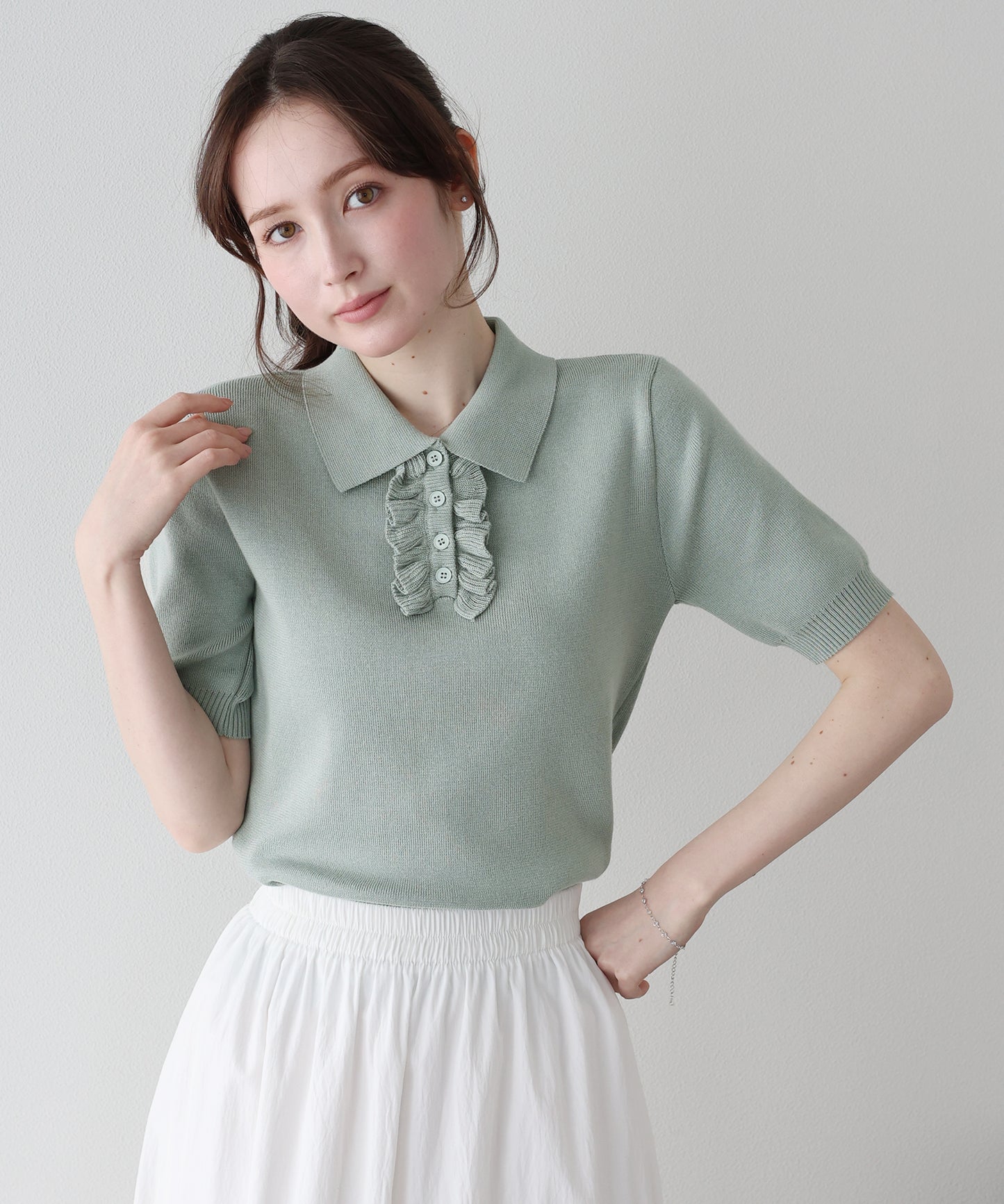 【早割5％OFF】フロントフリルポロニット